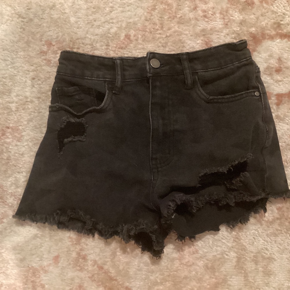 Black jean shorts!